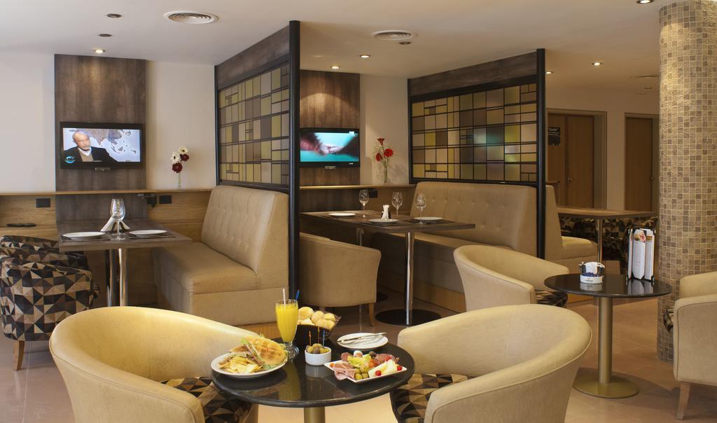 Land Express Neuquen Hotel Ngoại thất bức ảnh