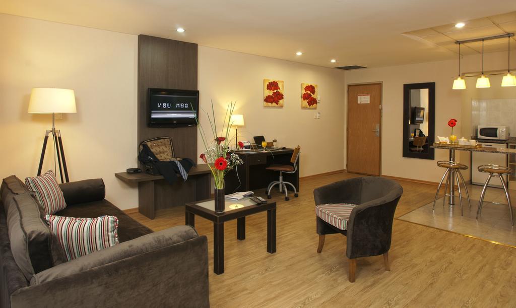 Land Express Neuquen Hotel Ngoại thất bức ảnh